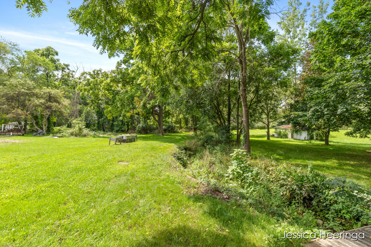 475 Northland Court Property Photo 6