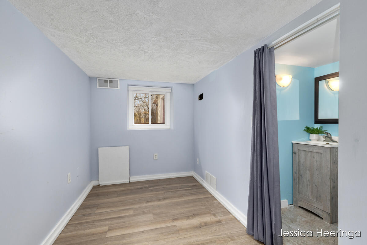 475 Northland Court Property Photo 20