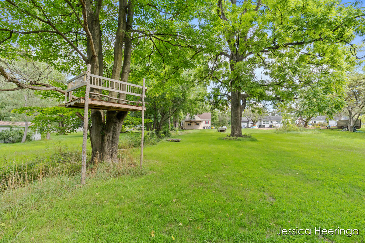 475 Northland Court Property Photo 24
