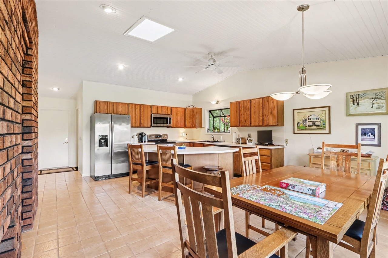 9808 Oak Forest Circle Property Photo 10