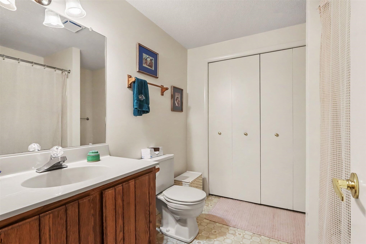 9808 Oak Forest Circle Property Photo 31