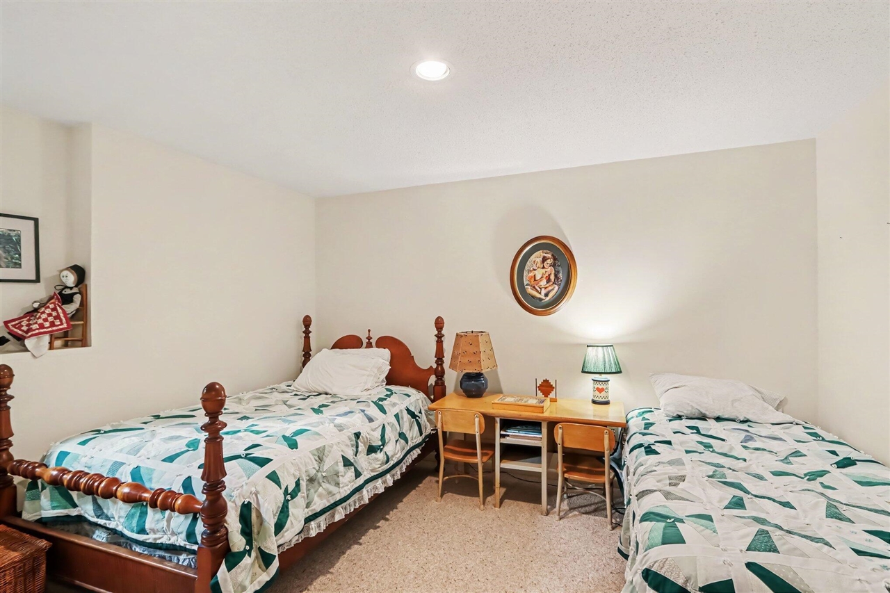 9808 Oak Forest Circle Property Photo 34