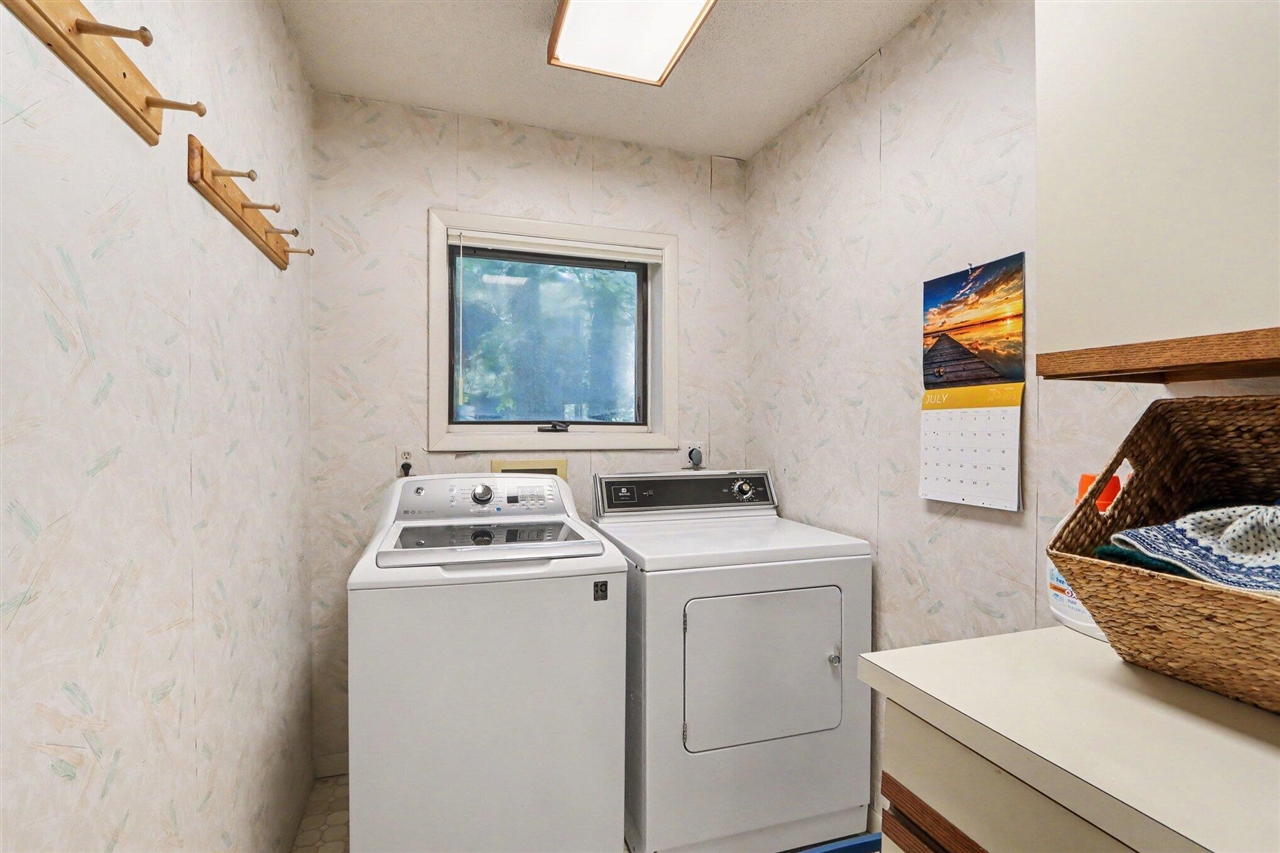 9808 Oak Forest Circle Property Photo 36