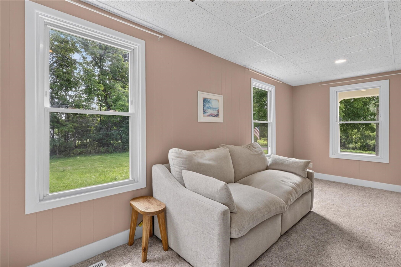 6816 Division Avenue Property Photo 17