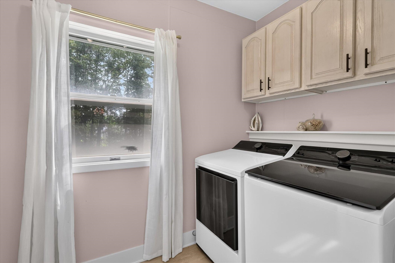 6816 Division Avenue Property Photo 34