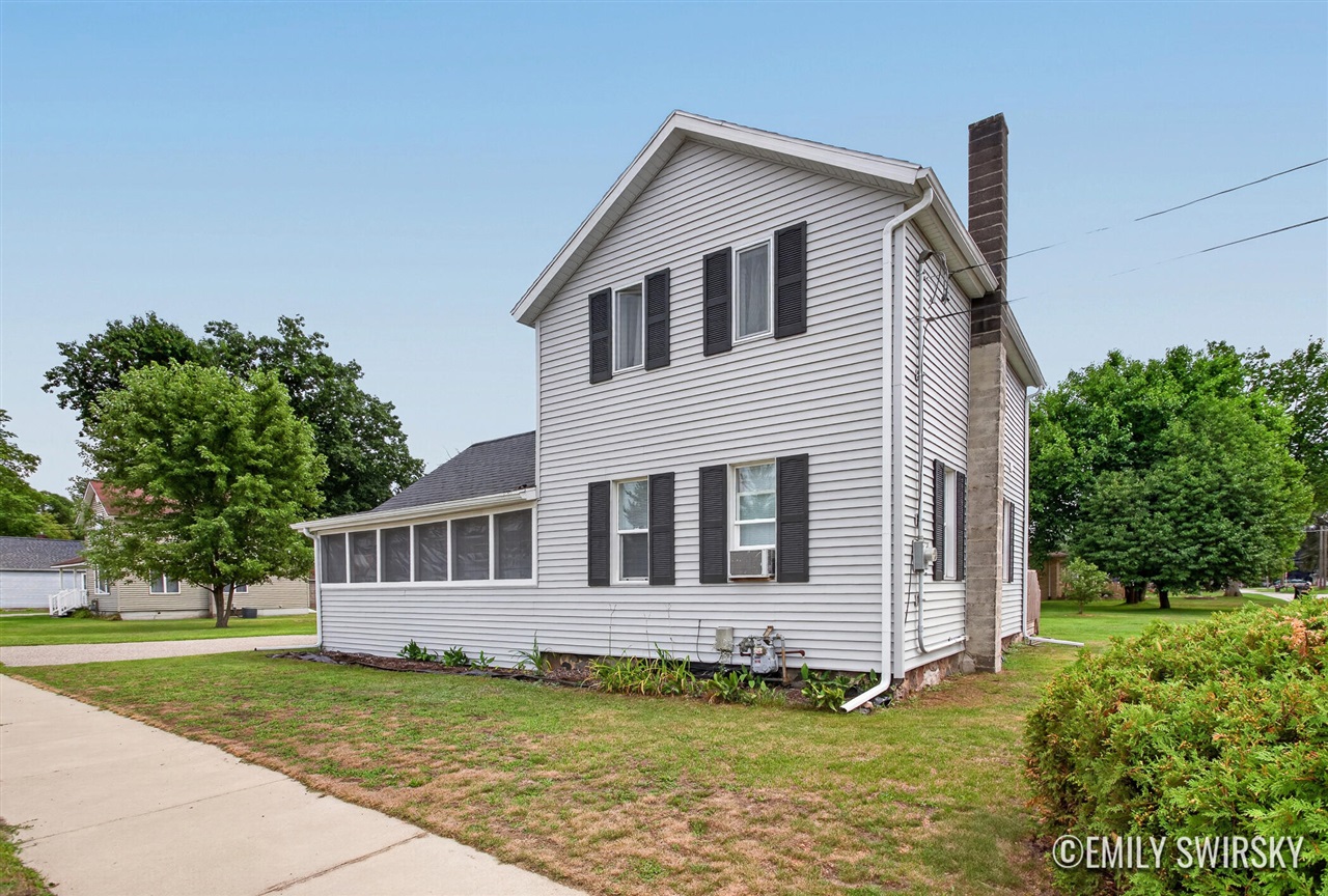292 W Muskegon Street Property Photo 2