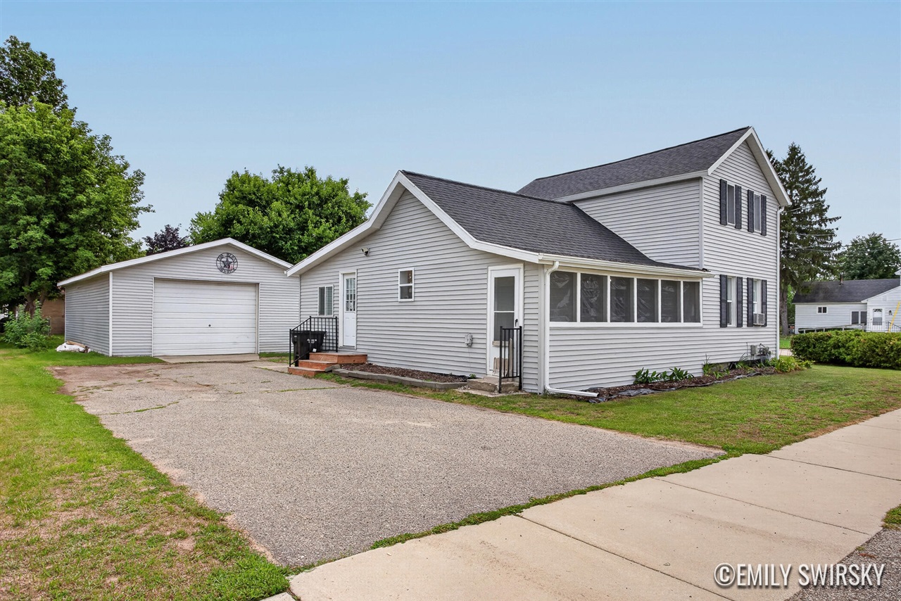 292 W Muskegon Street Property Photo 3