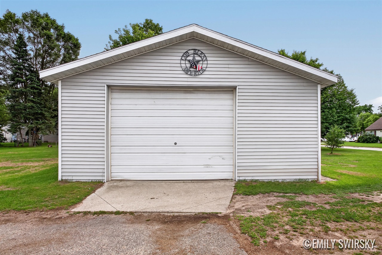 292 W Muskegon Street Property Photo 22