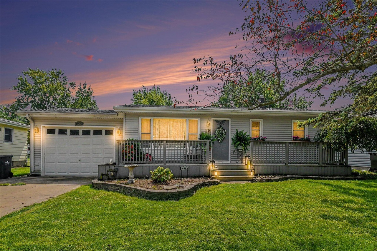 4562 Vista Drive Property Photo 1