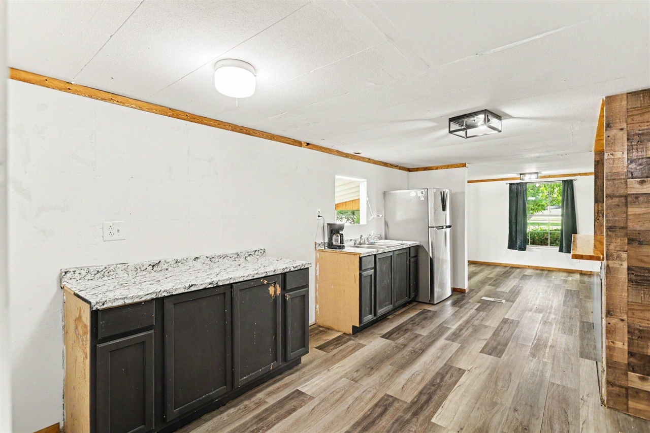 953 Weaver Road Property Photo 11