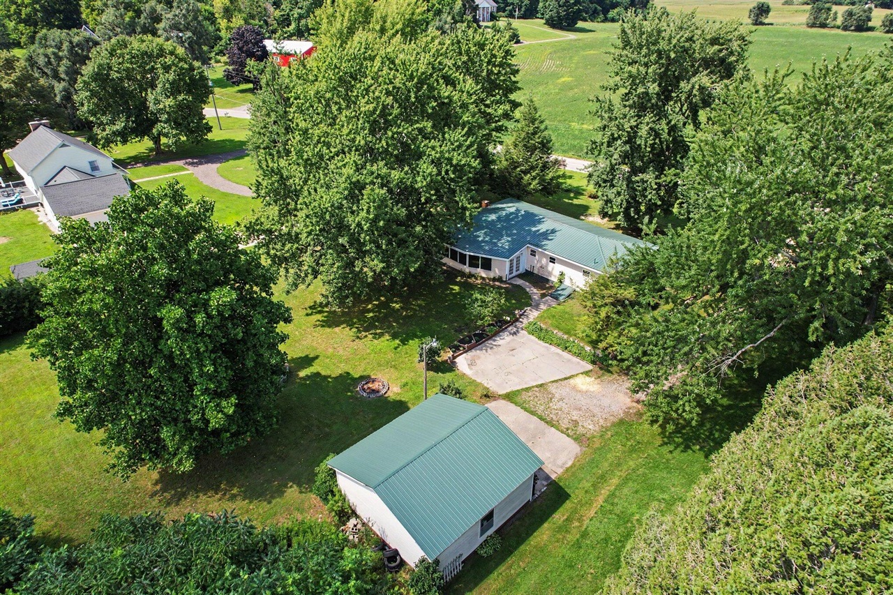 953 Weaver Road Property Photo 31