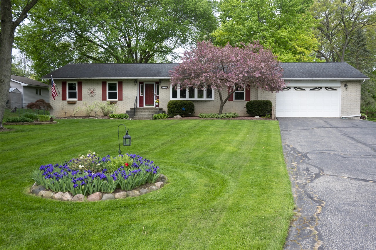 4546 Rohr Road Property Photo 1