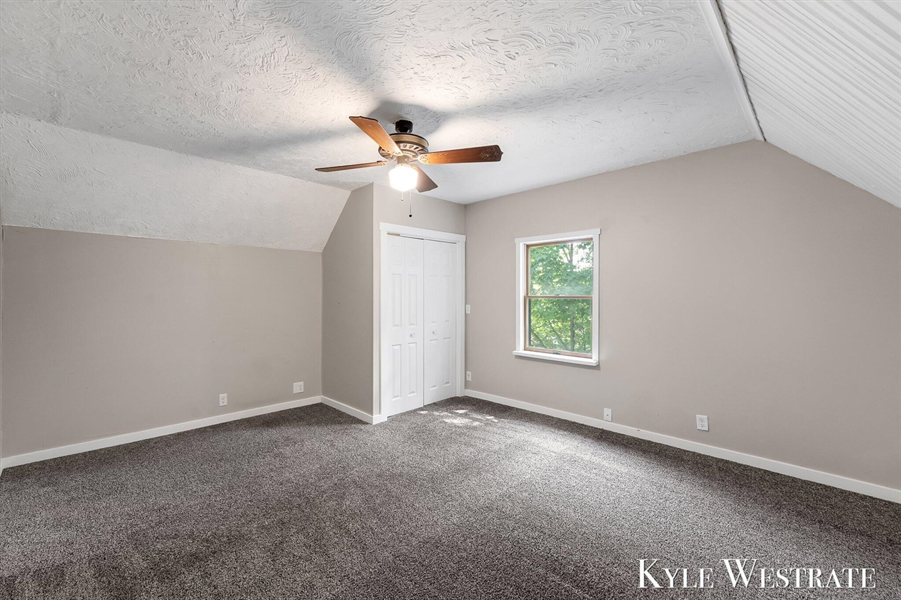 315 N Bridge Street Property Photo 19