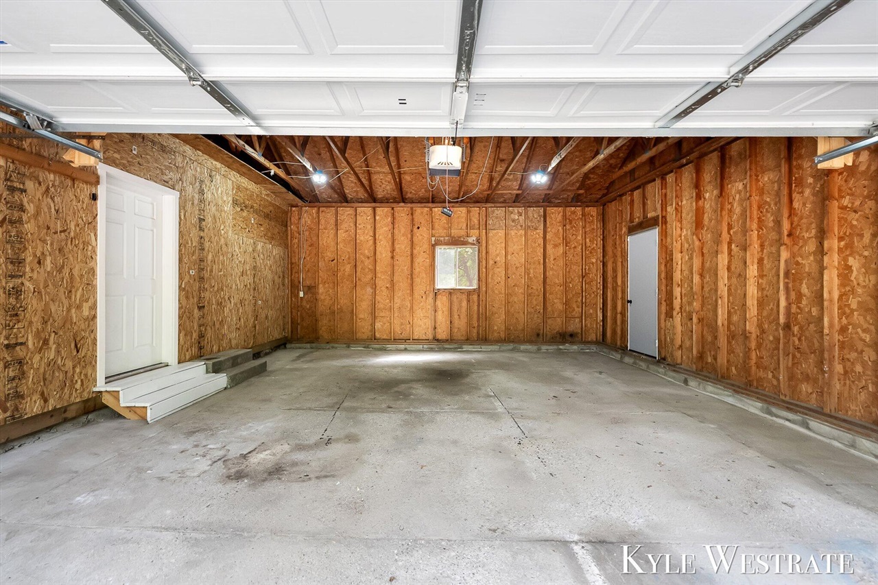 315 N Bridge Street Property Photo 27