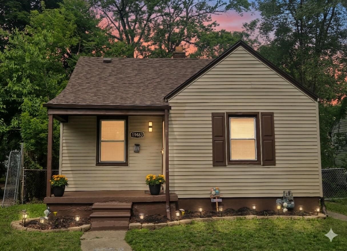 19483 Rosemont Avenue Property Photo 1