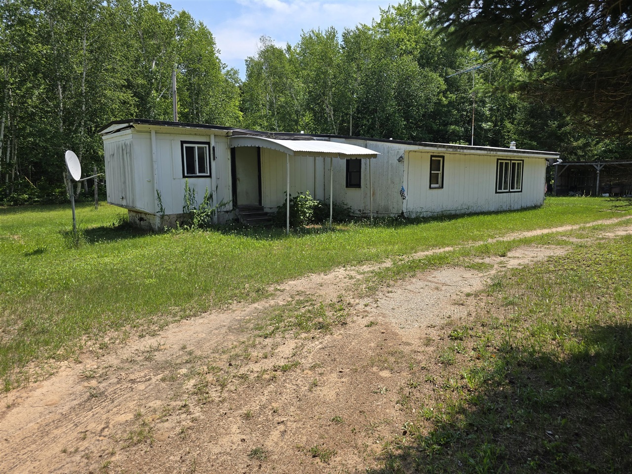 15067 S Kinross Road Property Photo 1