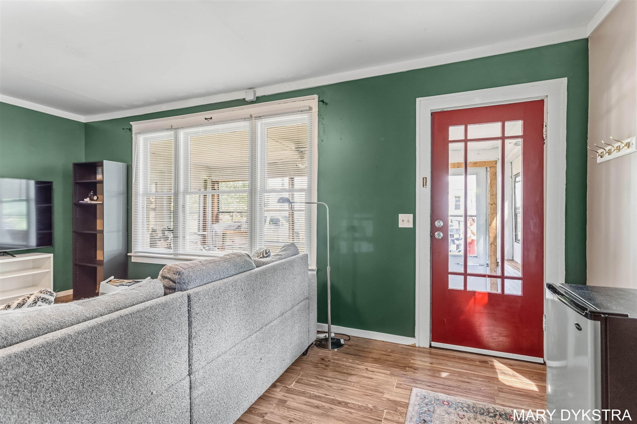 823 Prospect Avenue Property Photo 11