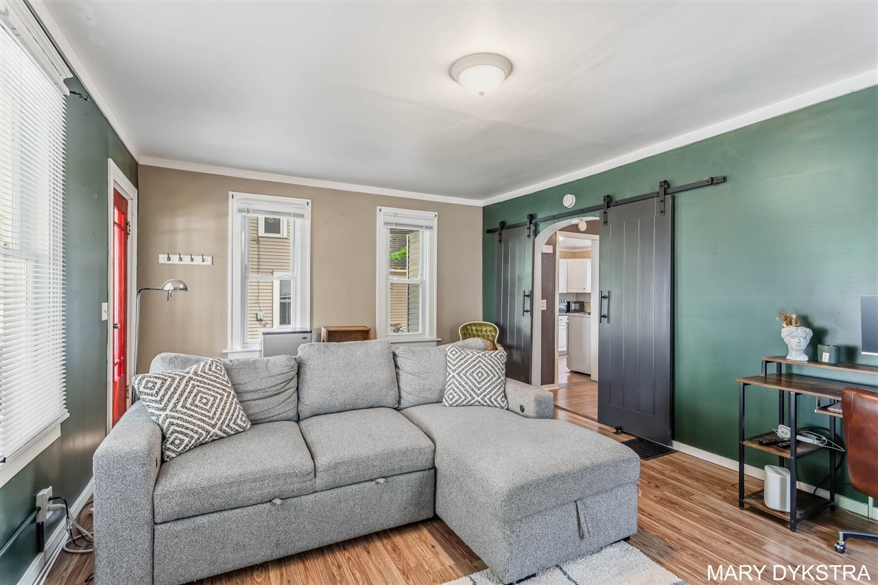 823 Prospect Avenue Property Photo 13