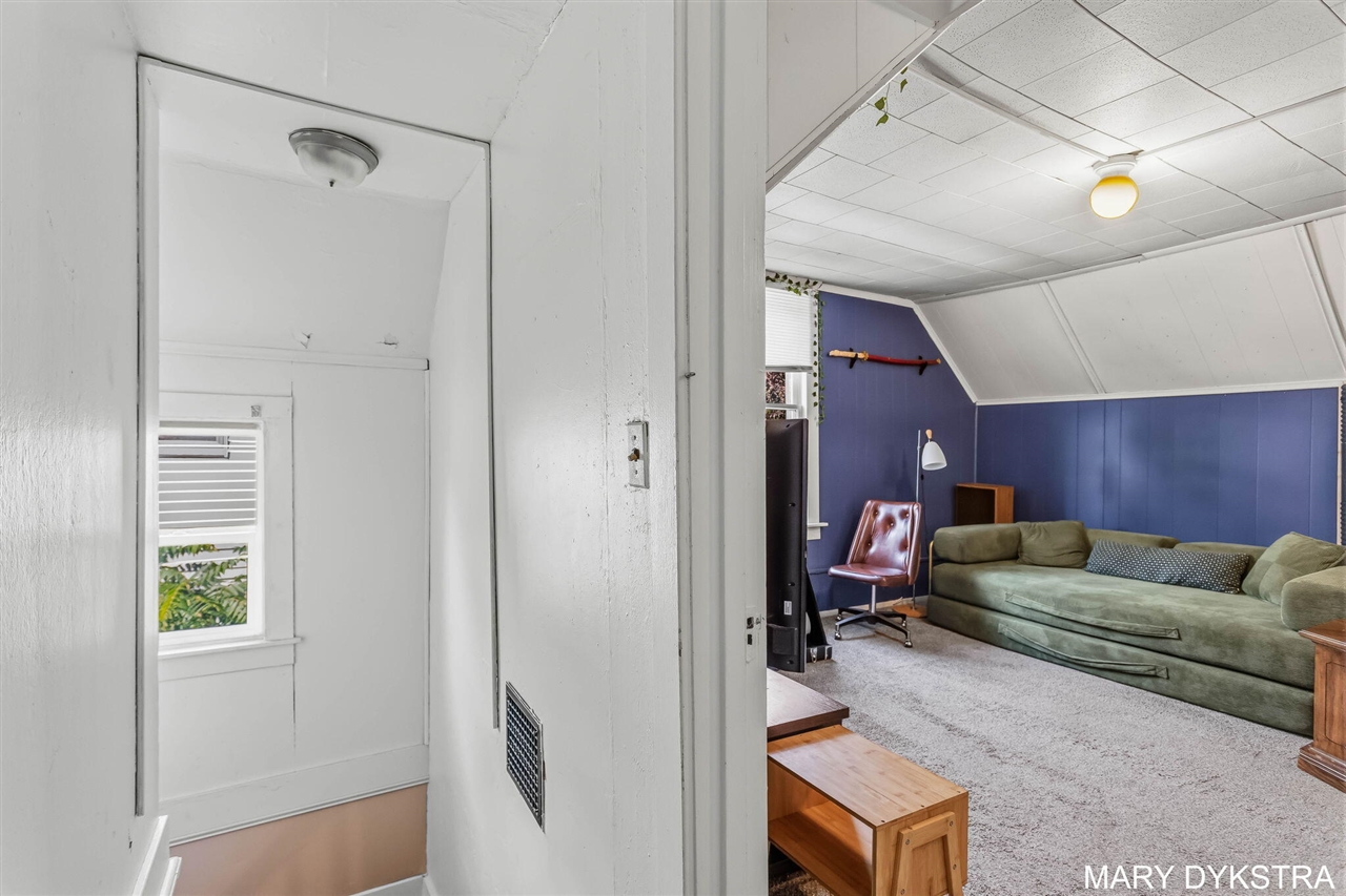 823 Prospect Avenue Property Photo 19