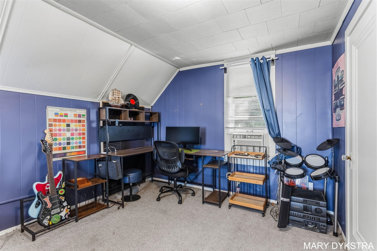 823 Prospect Avenue Property Photo 22