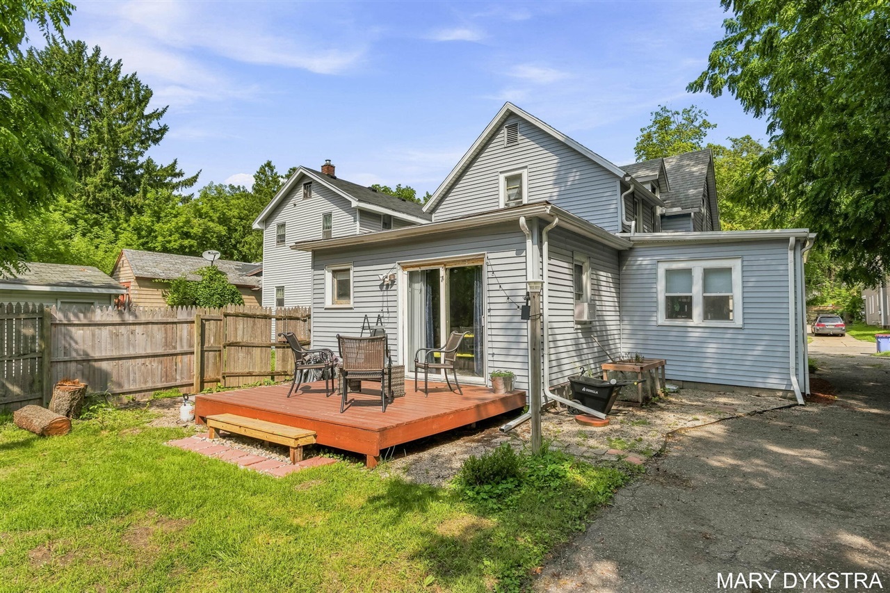 823 Prospect Avenue Property Photo 27