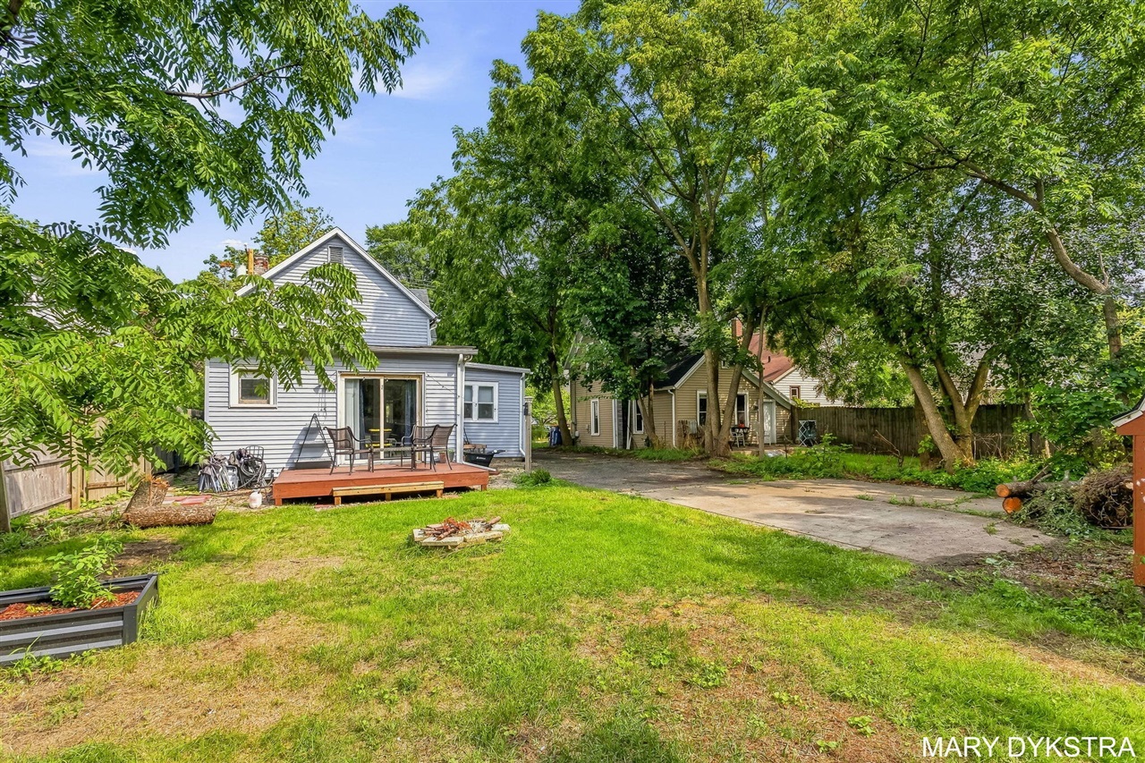 823 Prospect Avenue Property Photo 30