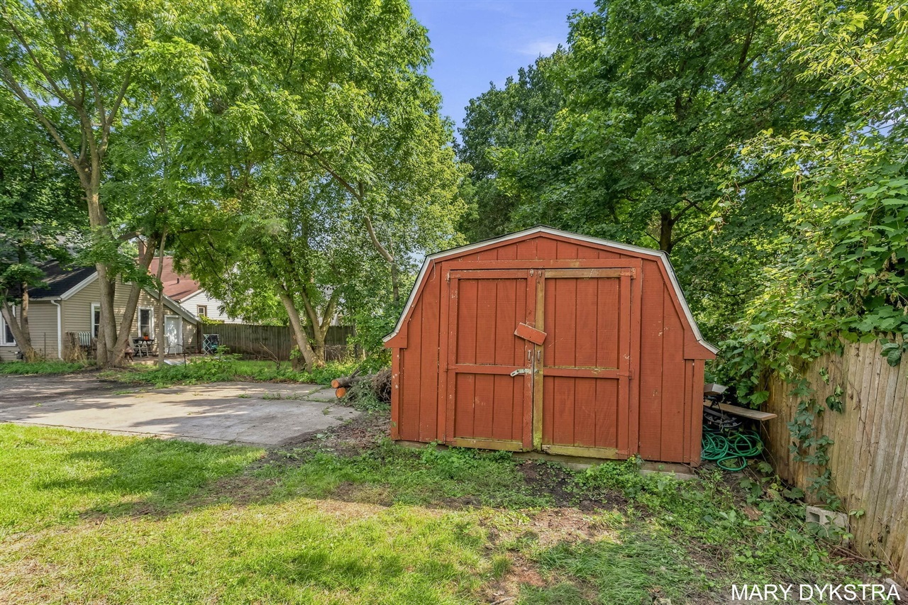 823 Prospect Avenue Property Photo 31