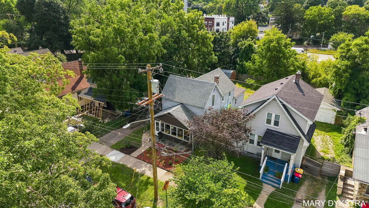 823 Prospect Avenue Property Photo 32