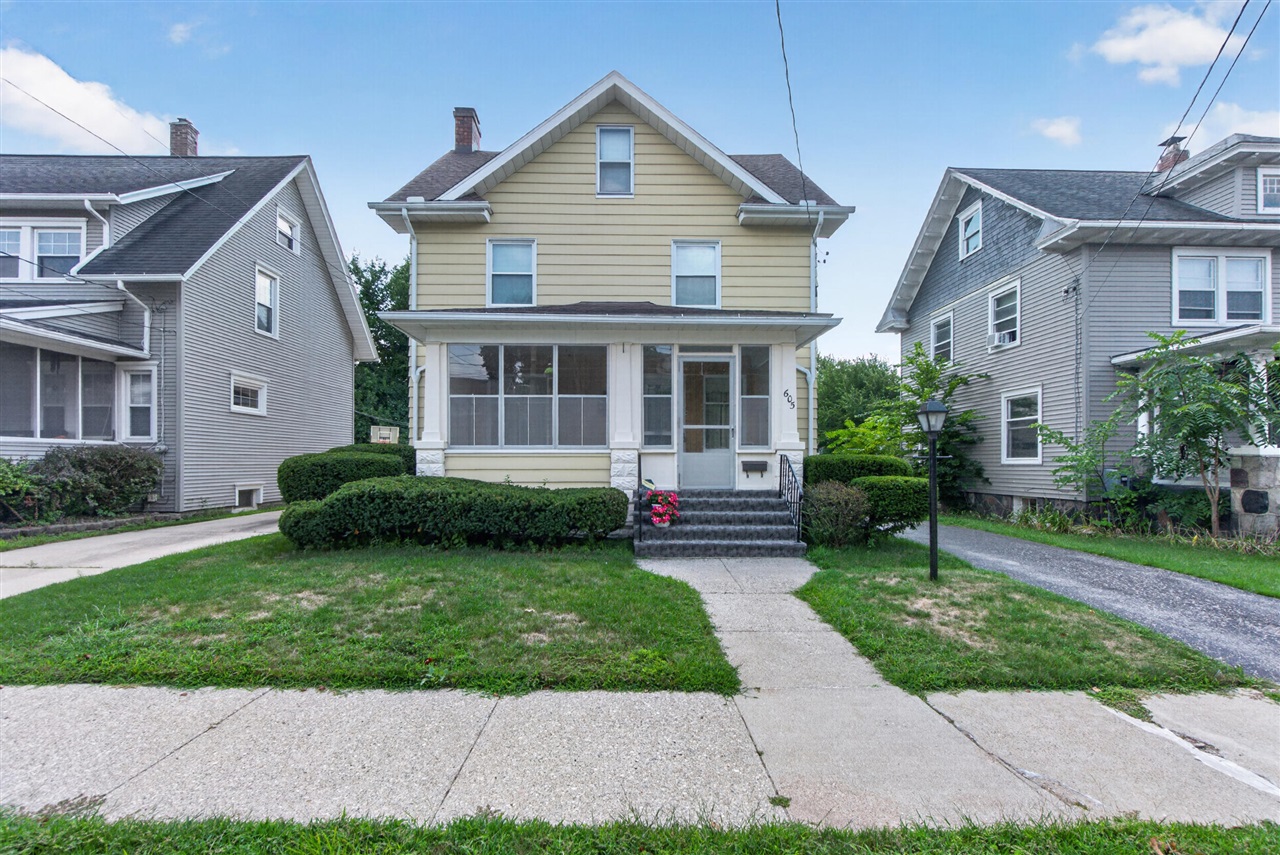 605 Harwood Street Property Photo 1