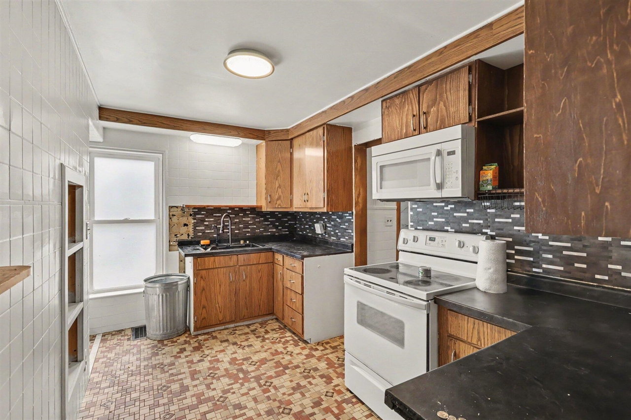 44 Highland Avenue Property Photo 6
