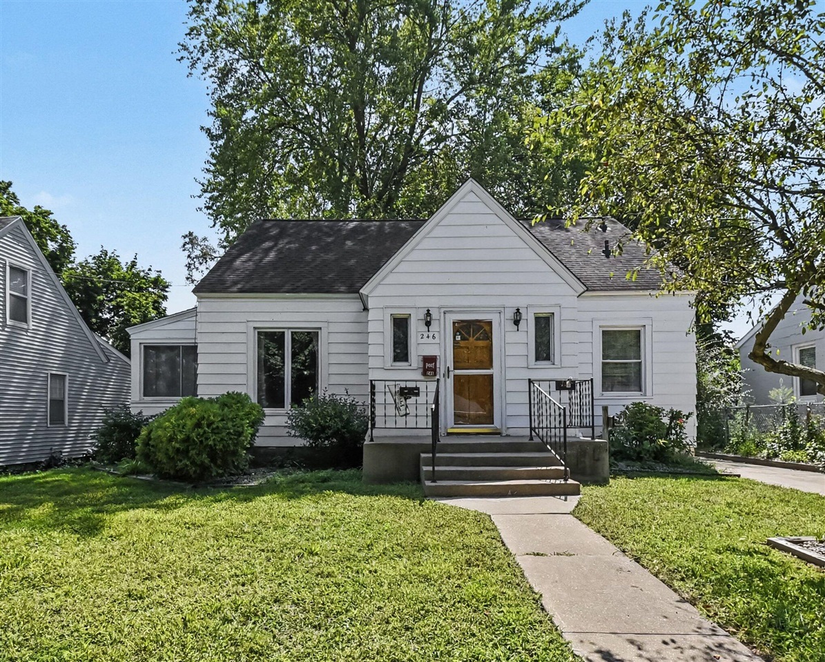 246 Lemyra Street Property Photo 1