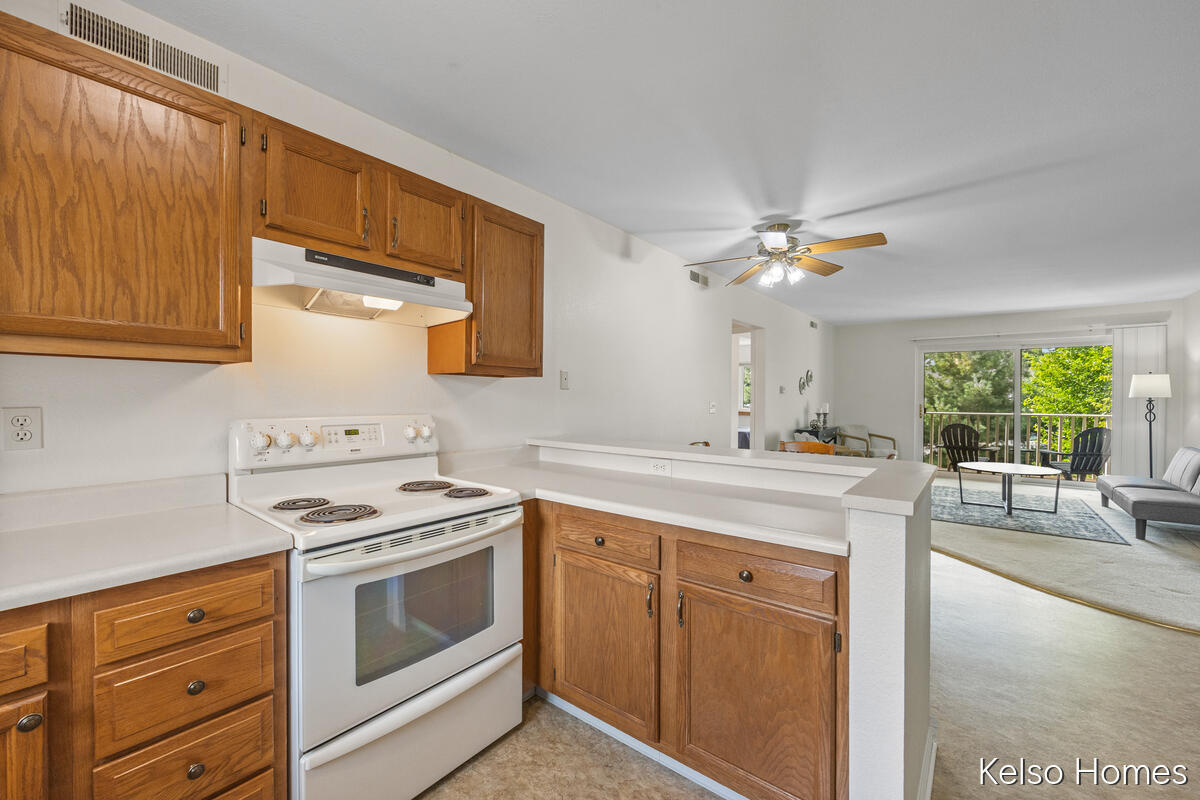 3410 Devonwood Hills Property Photo 6
