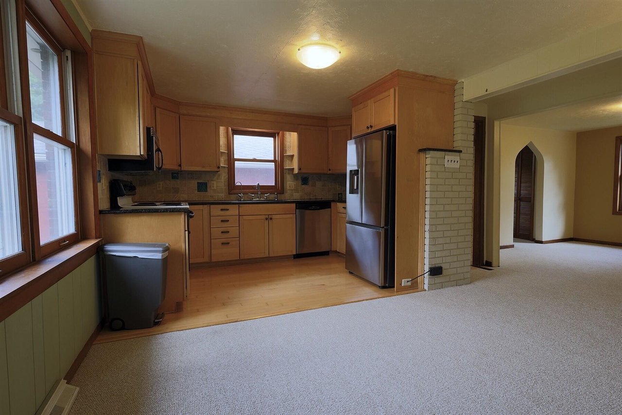 5801 N Territorial Road Property Photo 7