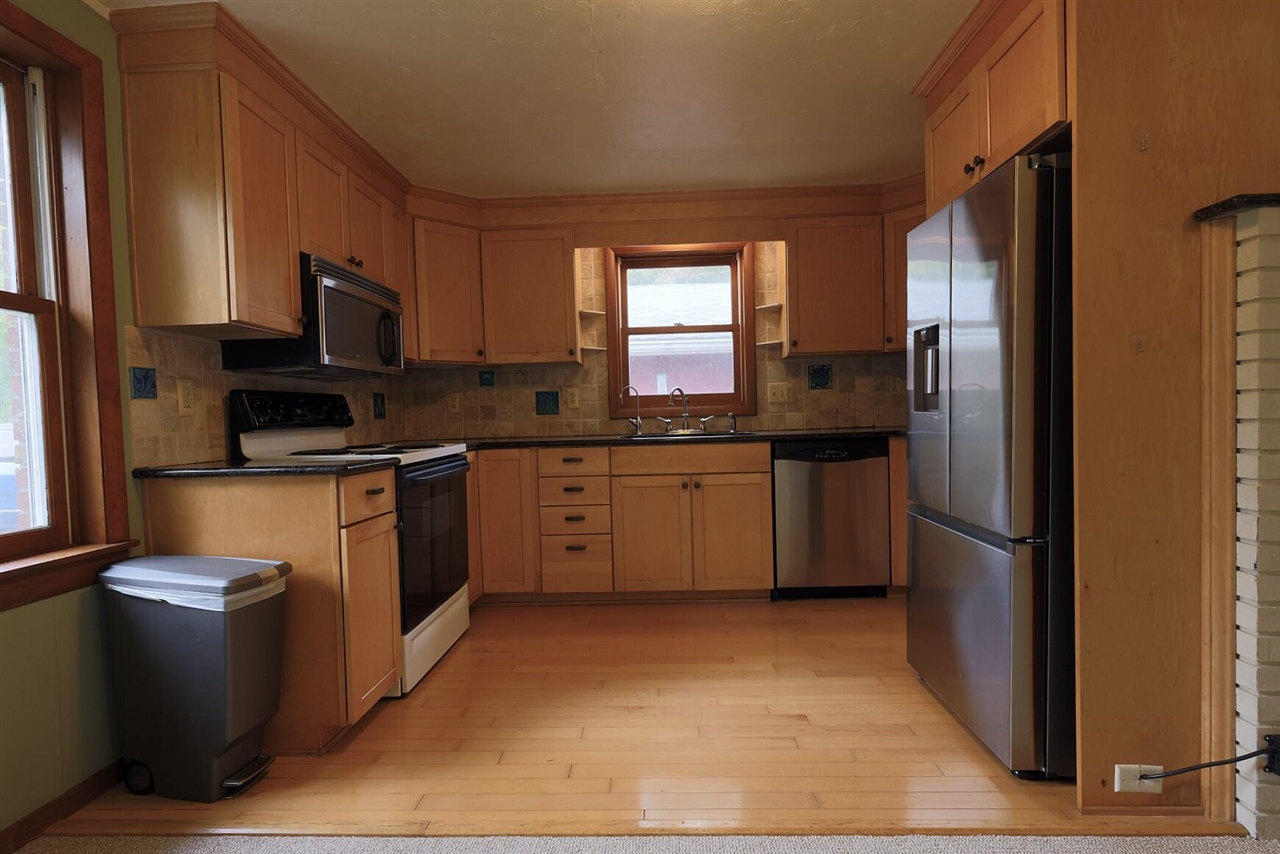 5801 N Territorial Road Property Photo 8