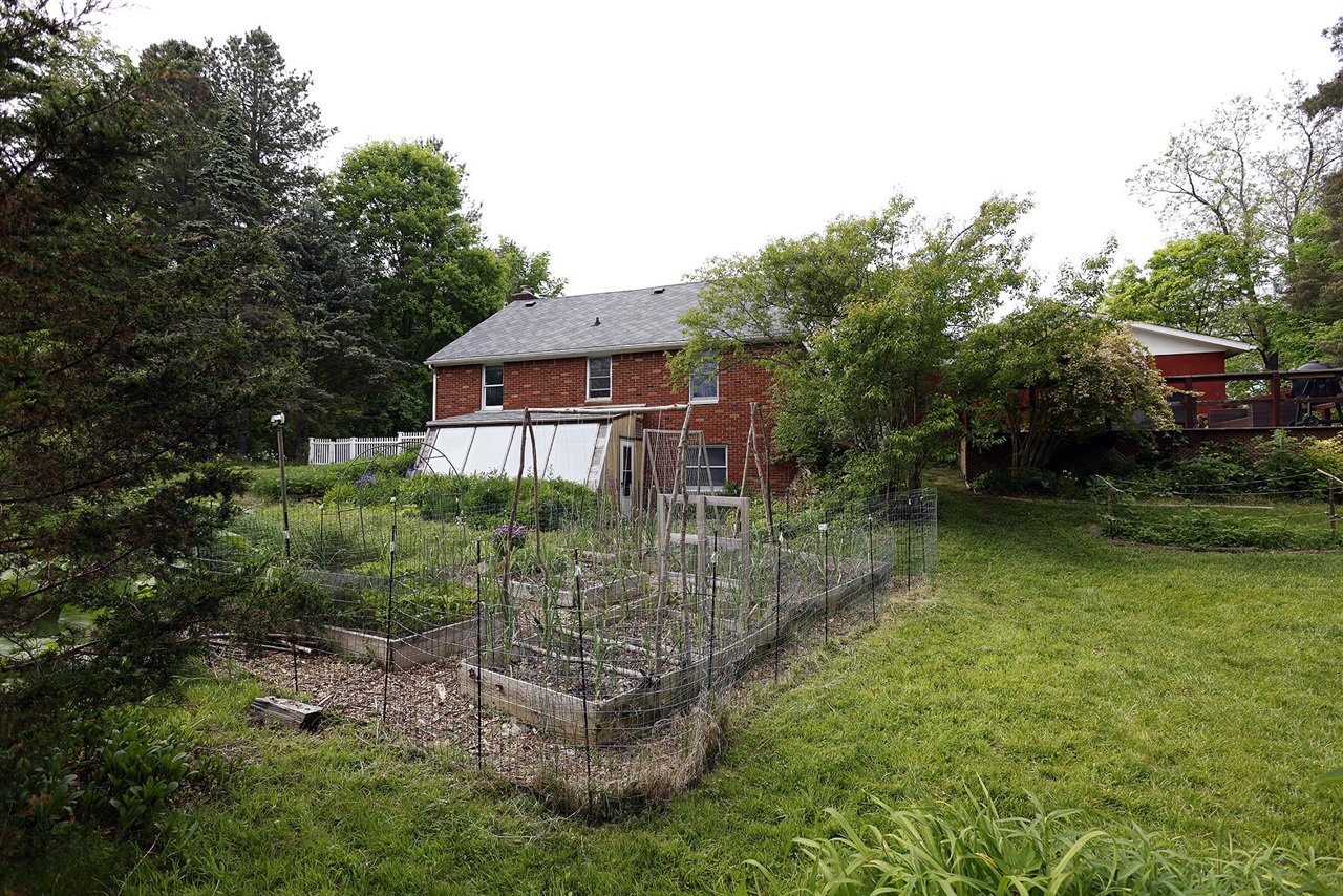 5801 N Territorial Road Property Photo 37