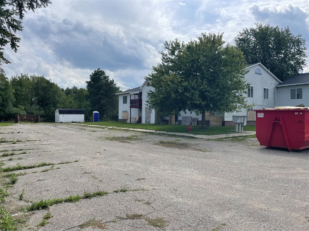 323 E Bell Street Property Photo 1