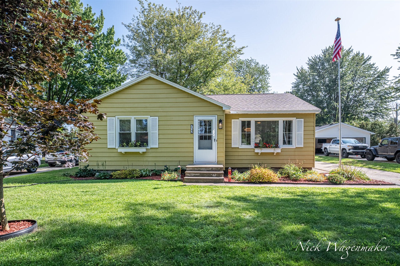 712 River Street Property Photo 1