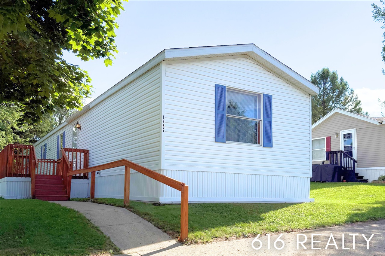 1382 Beaver Dam Drive Property Photo 1