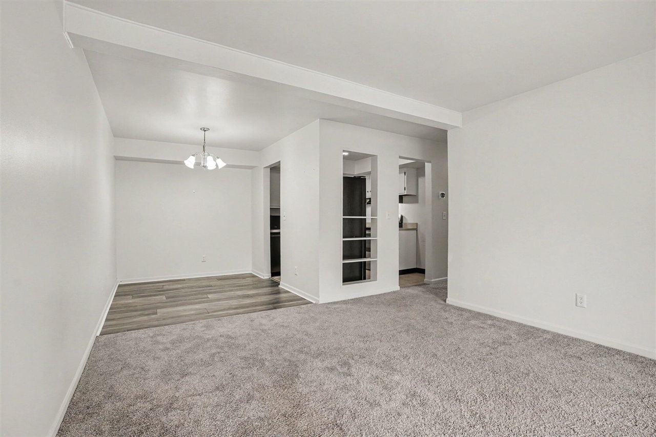 742 W Kilgore Road Property Photo 3