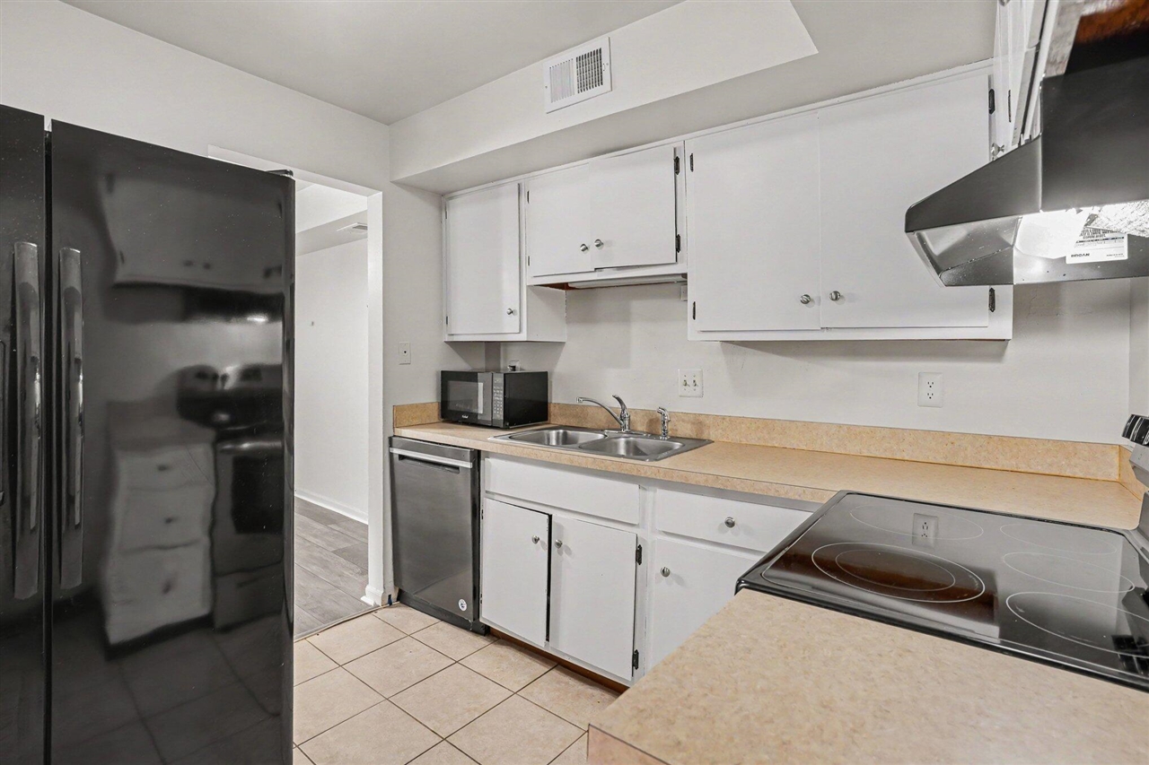742 W Kilgore Road Property Photo 10
