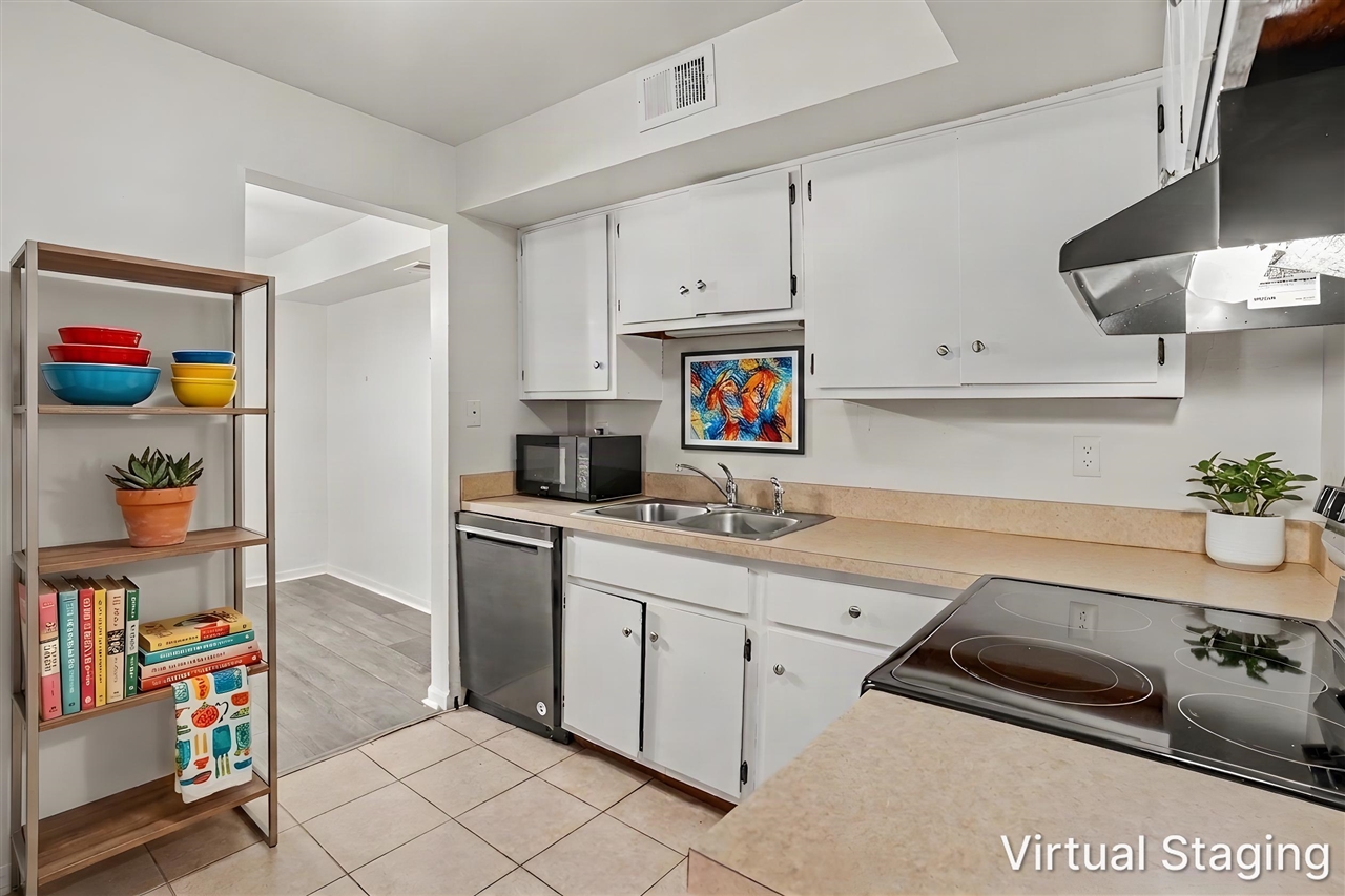 742 W Kilgore Road Property Photo 11