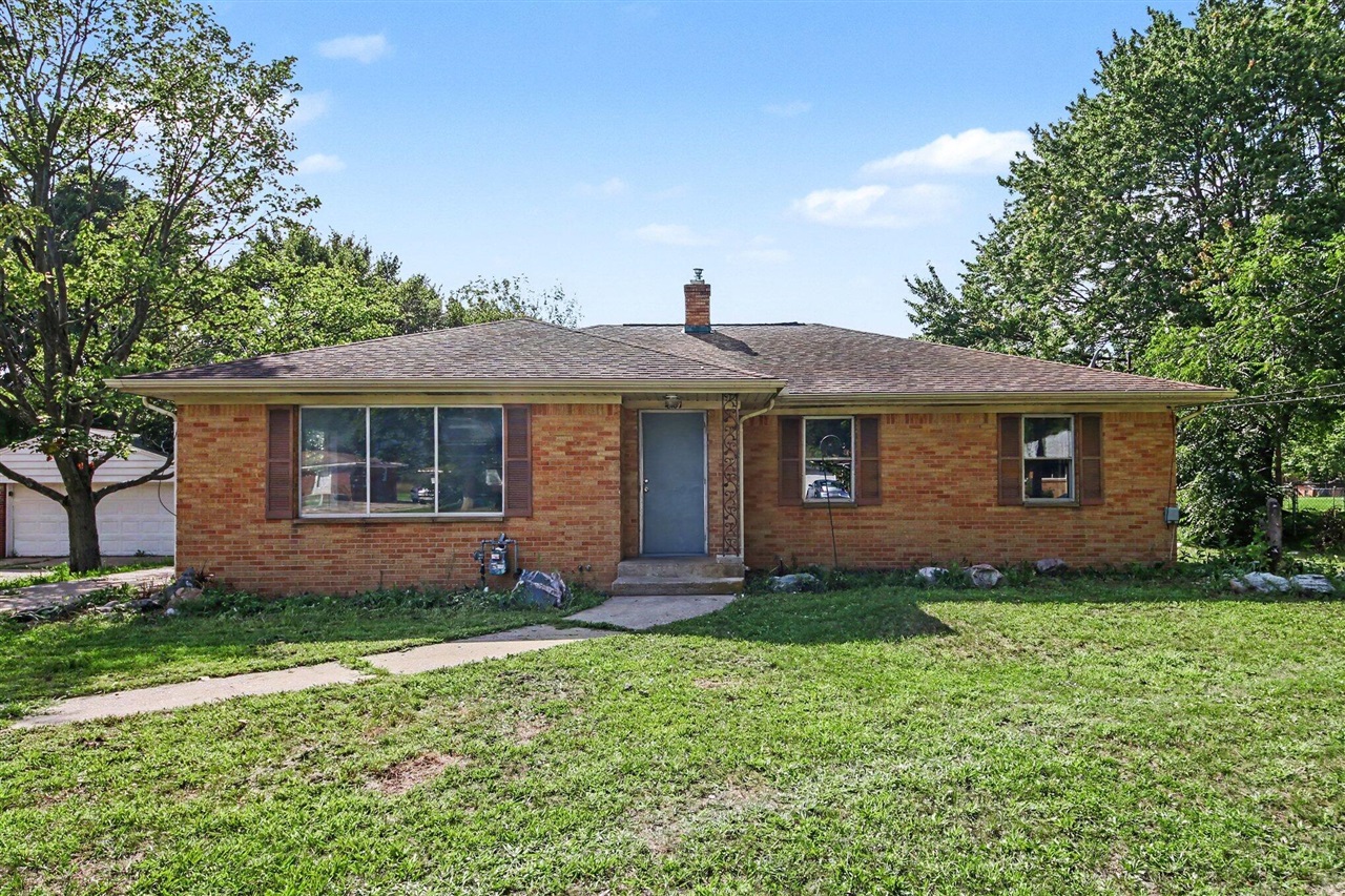 4301 Curwood Avenue Property Photo 3