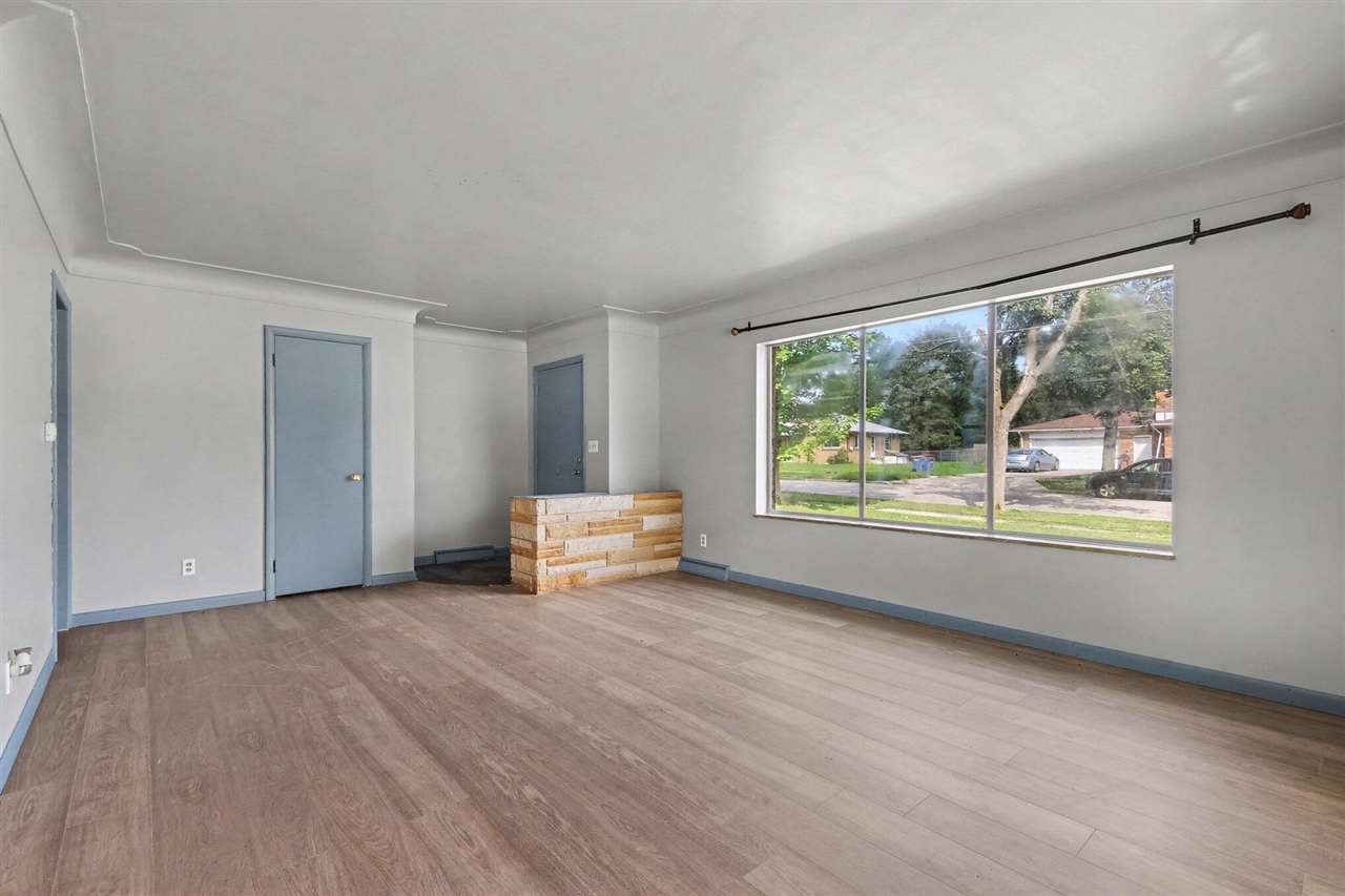 4301 Curwood Avenue Property Photo 6