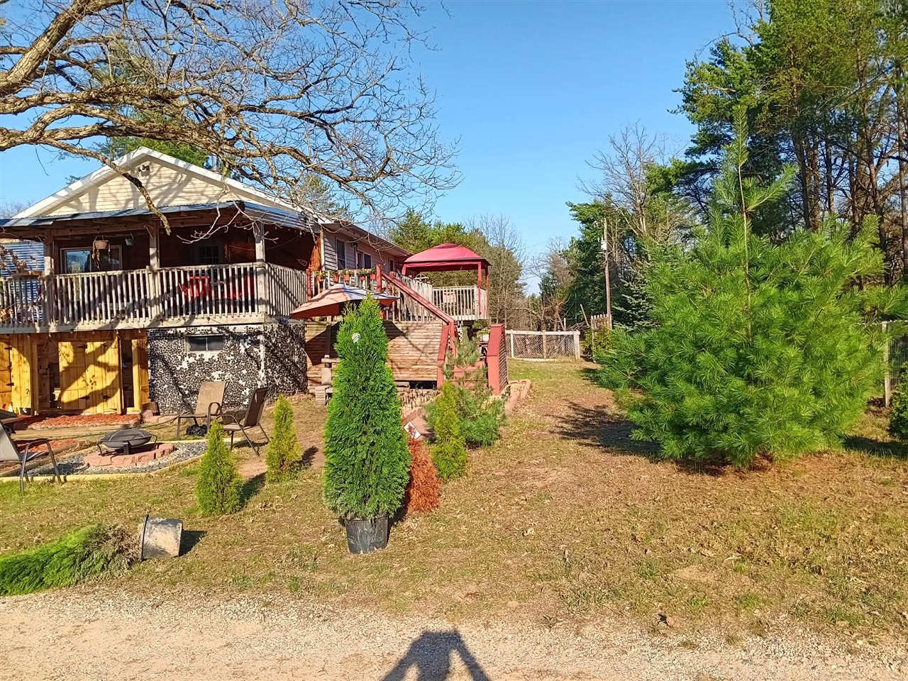 1889 E 40th Street Property Photo 12