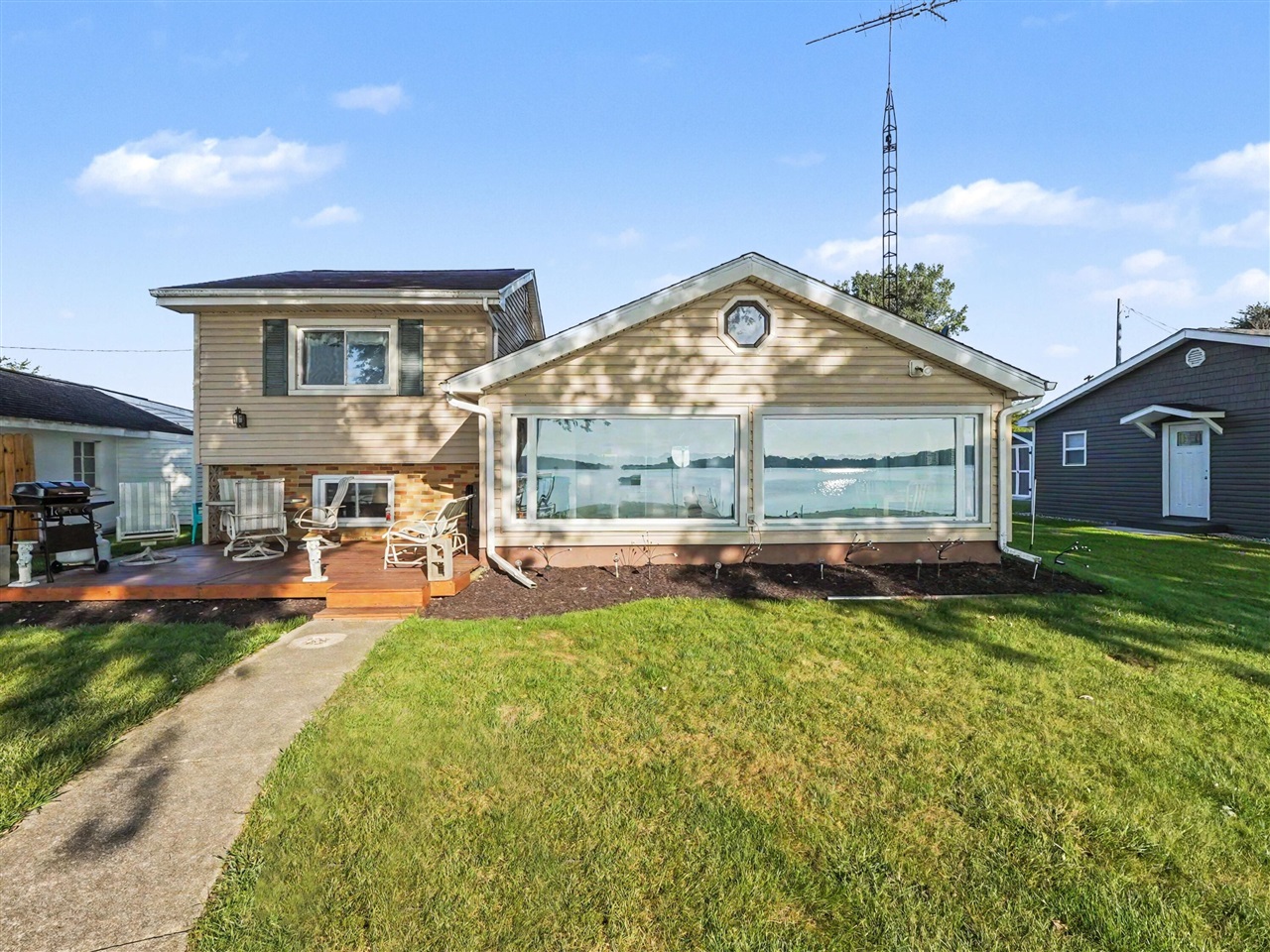 163 Lakeside Drive Property Photo 1