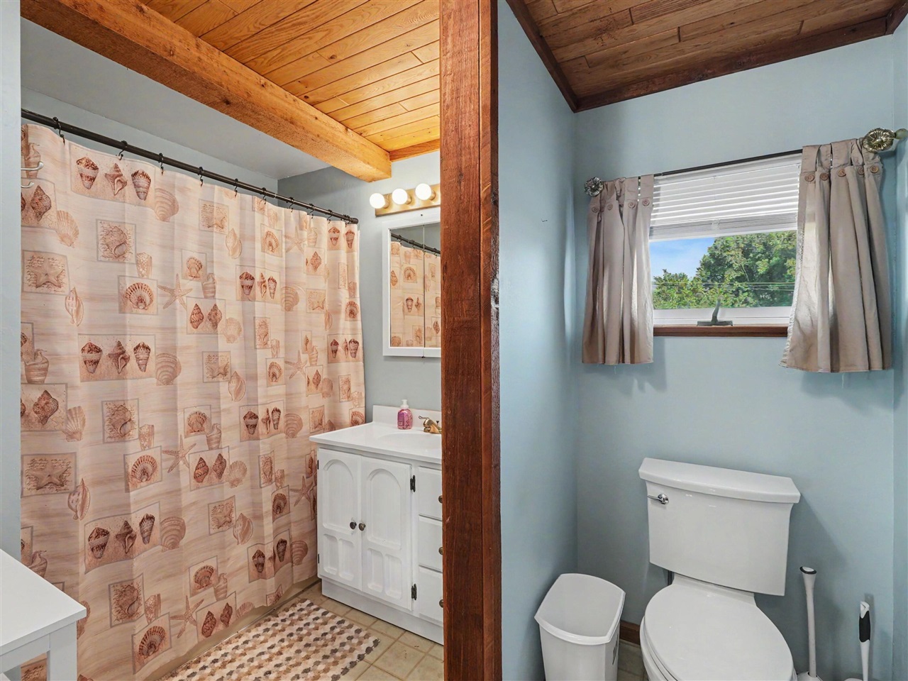 163 Lakeside Drive Property Photo 20