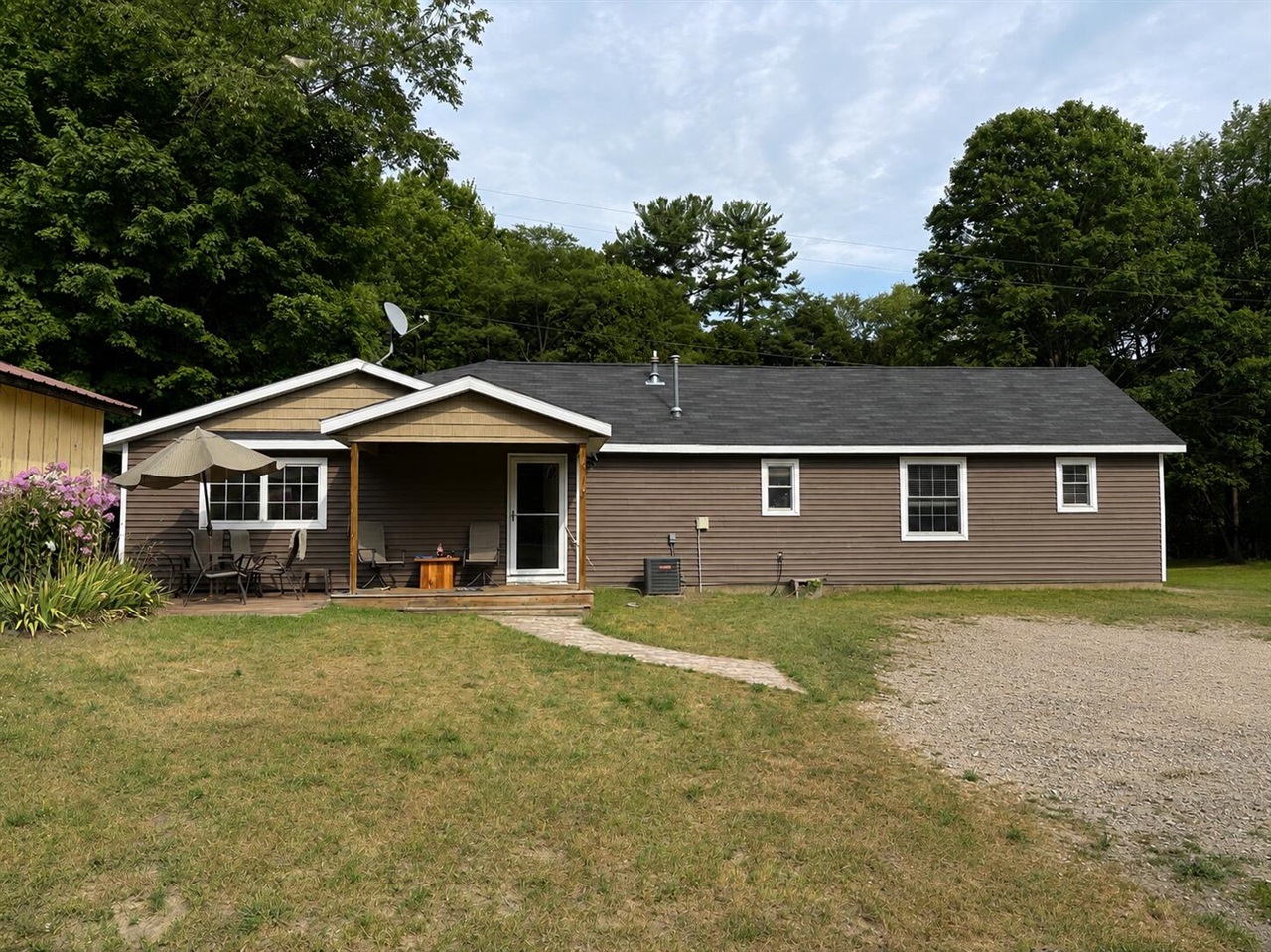 807 Josephine Street Property Photo 1
