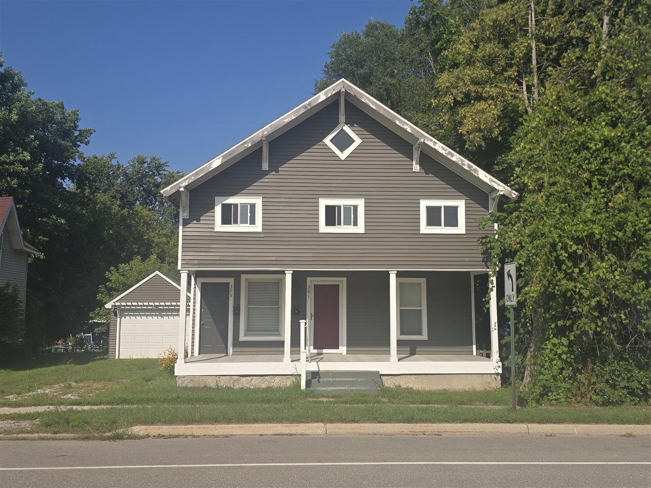 381 N Elm Street Property Photo 1