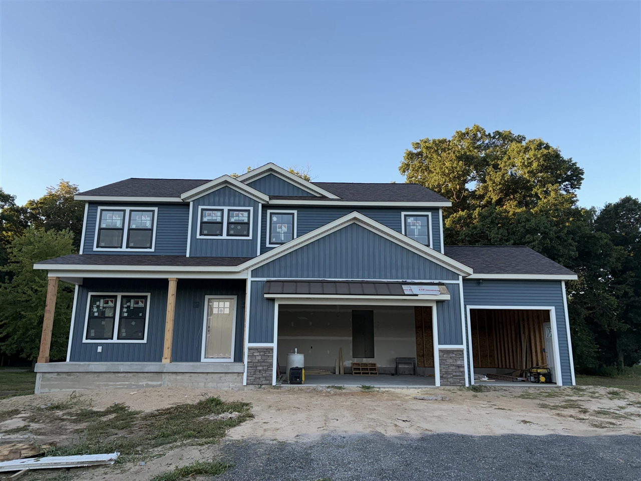 6010 Grand Vista Drive Property Photo 1