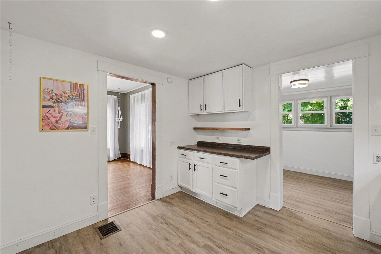 641 Lincoln Avenue Property Photo 17